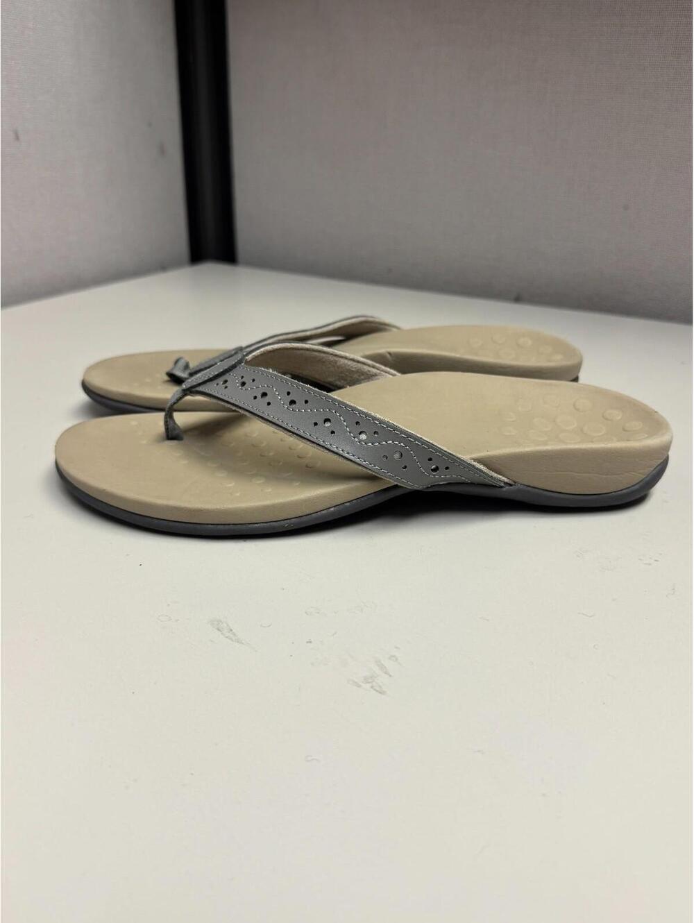 Vionic Women's Aliza Charocal Leather Sandals Size 9 Wide